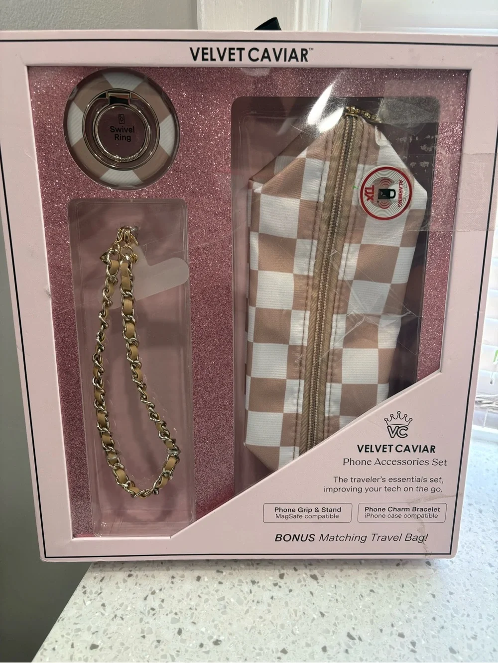 NIB Velvet Caviar Tan and White Check Phone Accessory Set with Gold Charm
